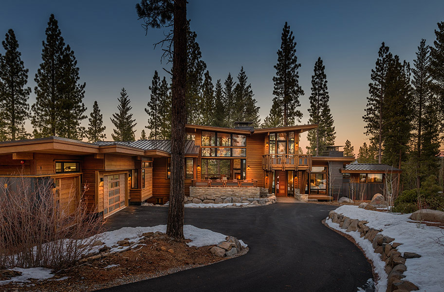 Mountain Modern Lodge by Greenwood Homes